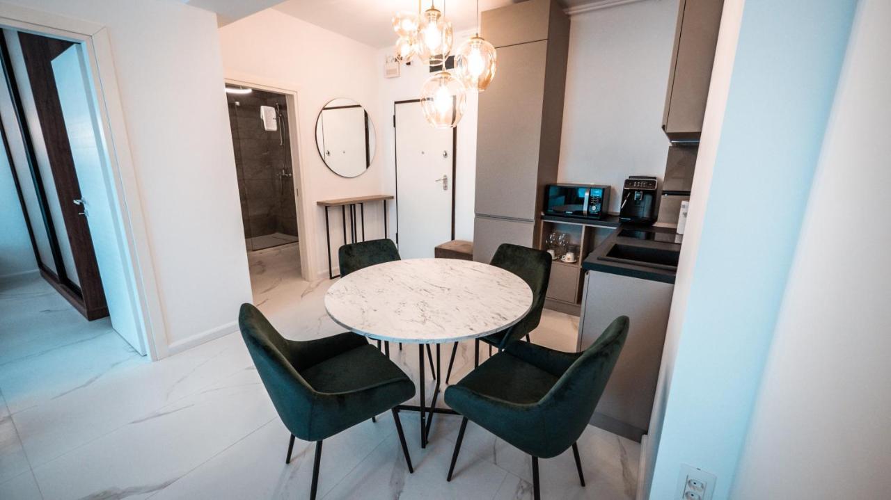Apartment Wave 4 Mamaia Nord